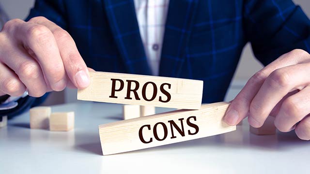 pros and cons of lms for mandatory training